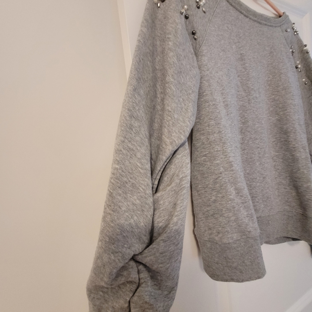 Sweater - Picture 2 of 4
